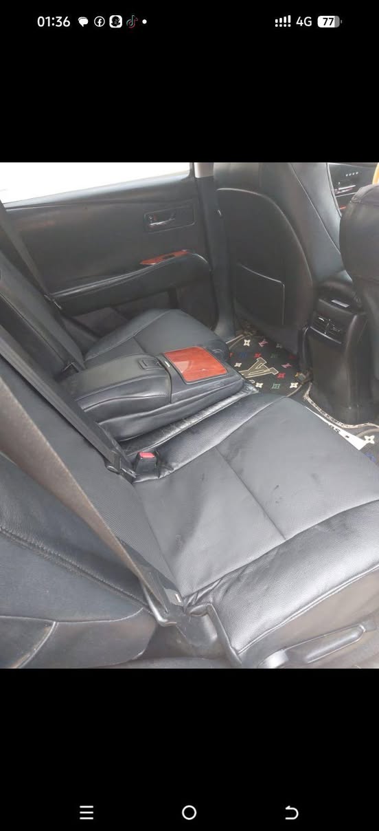 A picture of 2010 Lexus 350