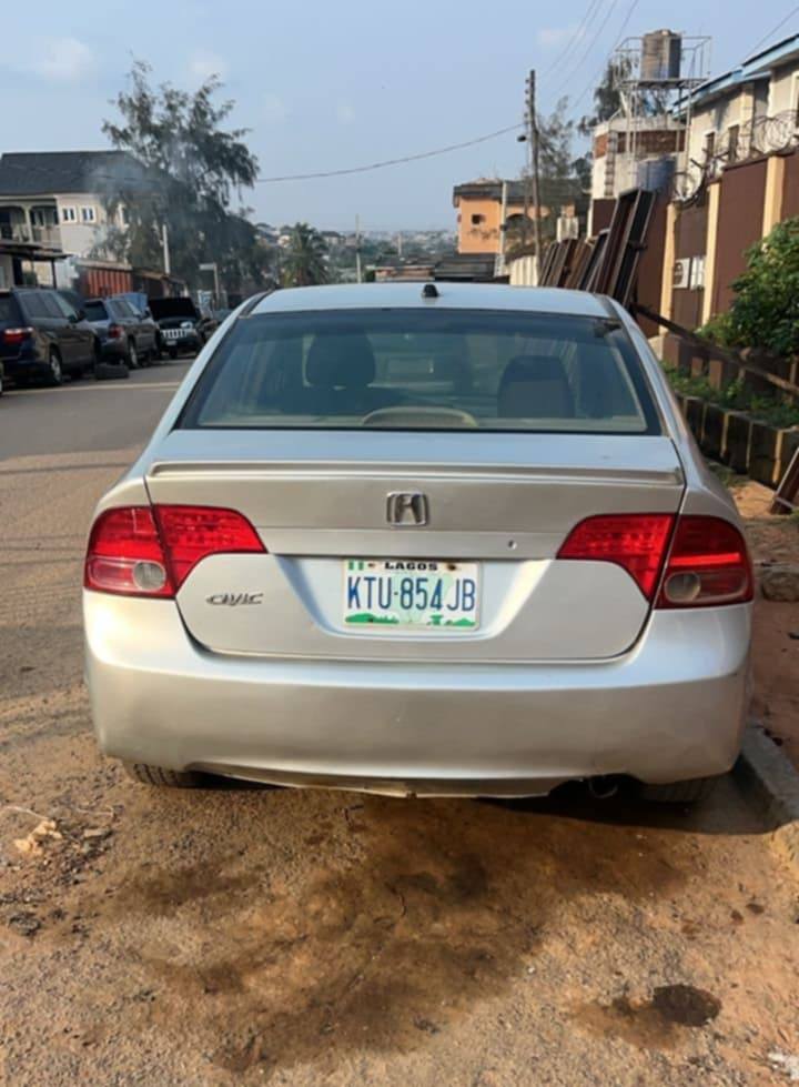 A picture of Honda Civic 2007