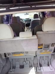 A picture of Toks Toyota Sienna 2011 Total accident free Price 10m Location