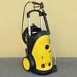 A picture of Huyu ni Mteja amekuja kununua PRESSURE WASHER ya kuosha MAGARI