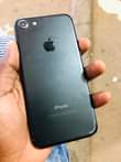 A picture of iPhone 7 128gb at 280