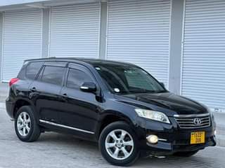A picture of 26500000 0718132140... Vanguard ya 2010 low mileage.