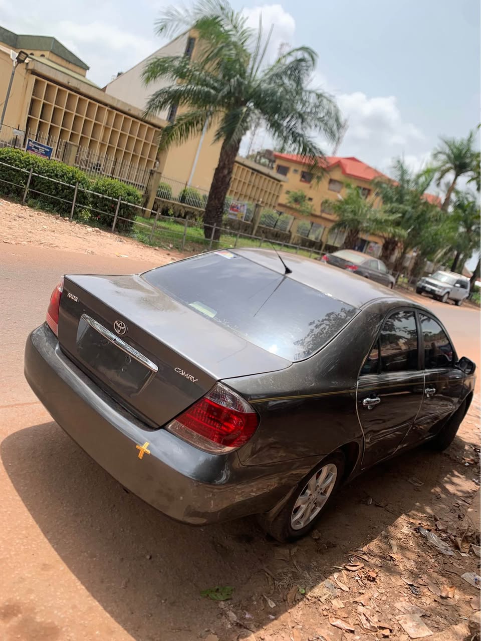 A picture of Camry 2 4