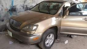 A picture of Lexus RX300