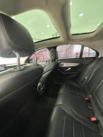 A picture of Mercedes Benz C300 2015 25m