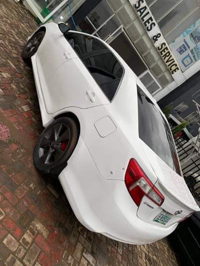 A picture of Toyota Camry SE 2012