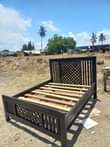 A picture of Nauza kitanda Cha mbao ngum 5 6 Bei 155 0689319654