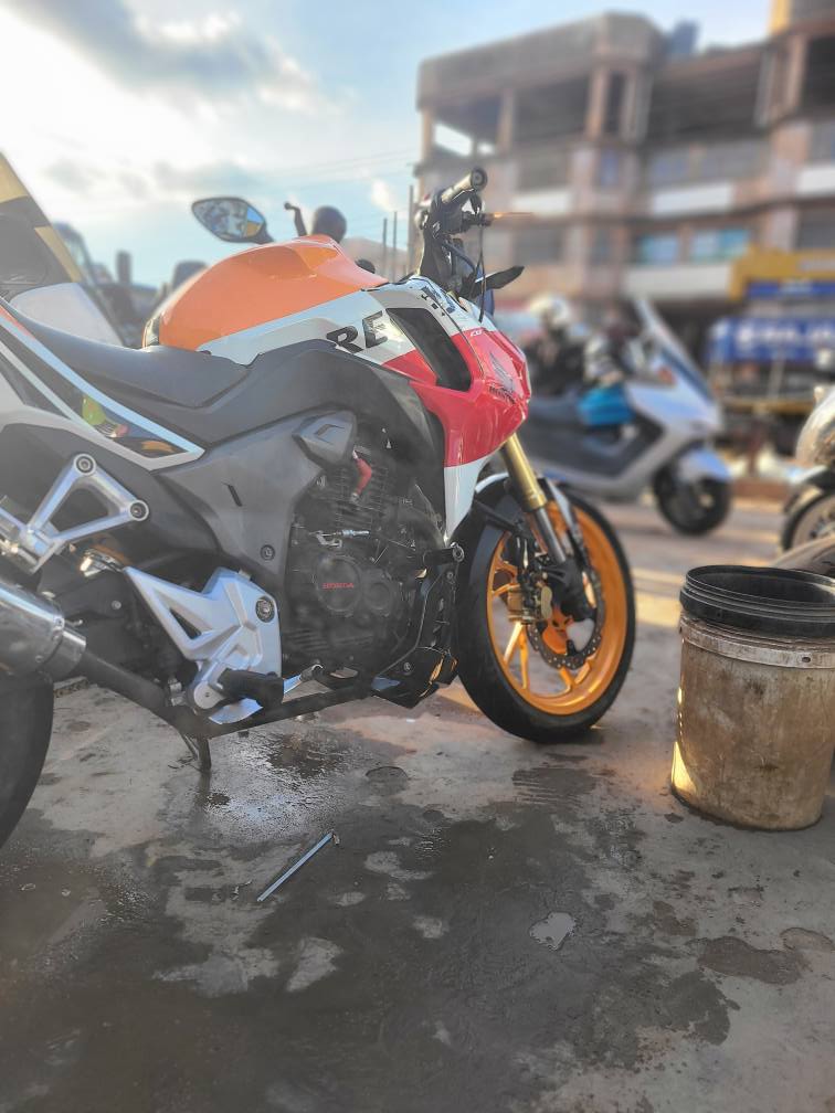 A picture of Naked sport