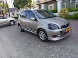 A picture of Bei 7 9 mil Contacts 0657262757 0620858707 TOYOTA Vitz Rs