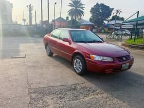 A picture of SMARTAUTOS Neatly used Toyota Camry 2001 model With Sound and