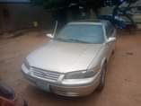 A picture of 2000 Toyota Camry