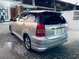 A picture of TOYOTA WISH KALI