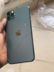 A picture of Iphone 11 promax gb 256