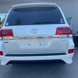 A picture of LAND CRUISER V8 0768578410