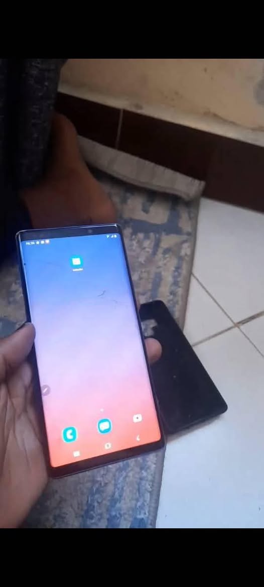 A picture of Samsung note 9 GB 128 Bei 200000