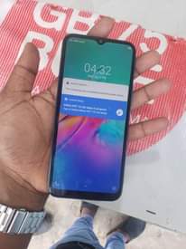 A picture of INFINIX HOT 12i_INFINIX HOT 10 LITE
