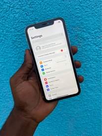 A picture of iPhone 11 PLAIN