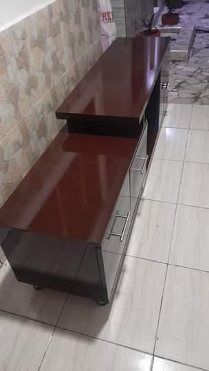 A picture of SHOW CASE MPYA HAIJAWAH KUTUMIKA BIASHARA UKIPENDA TUWASILIANE KWA NO