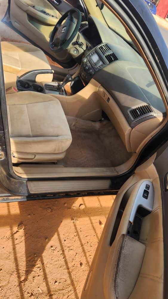 A picture of Distress Honda EOD