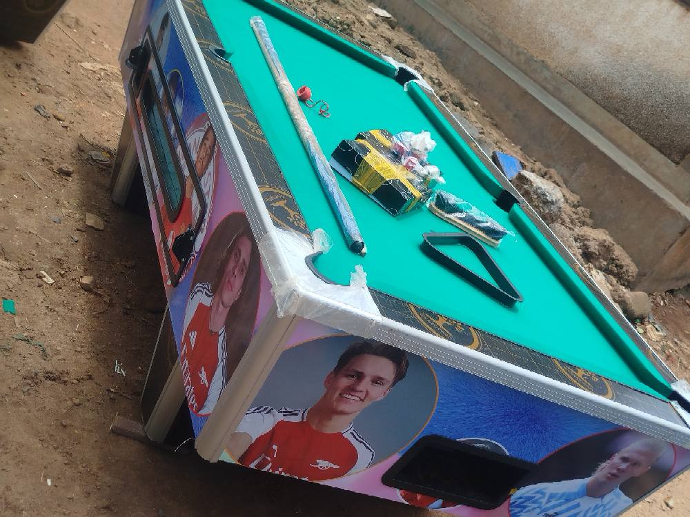 A picture of Andrew pool table Uganda contact me on 0790700096 0754428514