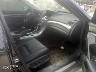 A picture of BUY AND DRIVE 4M SLIGHTLY NEGOTIABLE 100K COMMISSION FLAT 07063636137