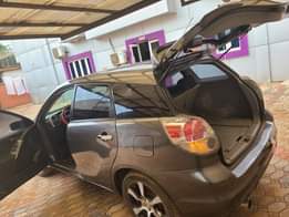 A picture of Highest Grade Toyota matrix 2007 model with first body For
