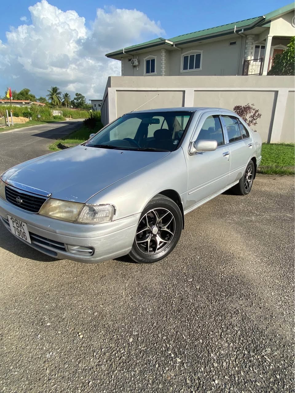 nissan b14