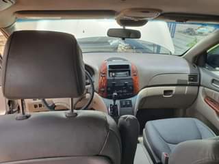 A picture of Toyota siena