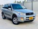 A picture of RAV 4 kilitime 0677910665