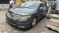 A picture of DISTRESS DISTRESS I have a registered Camry sport 2010 Venza