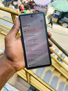 A picture of pixel 6