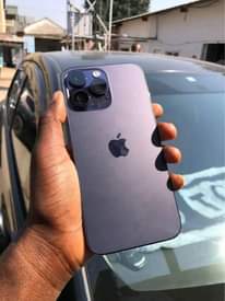 A picture of iPhone 14Pro ipo clean Sana Betri 92 0750639678