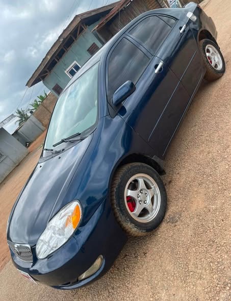 A picture of TOYOTA COROLLA 2006