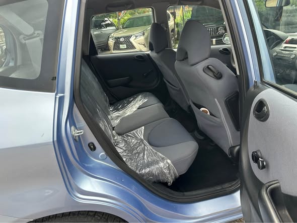 A picture of On Distress foreign used Honda jazz