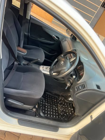 A picture of Toyota fielder 25m money needed