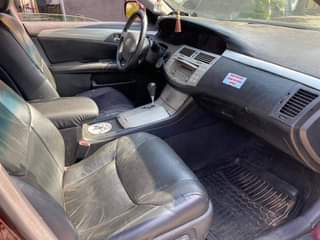 A picture of 2005 Toyota Avalon 2 4millions 2005