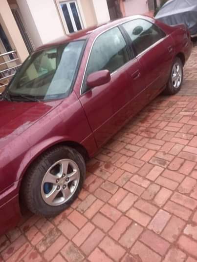 A picture of Toyota Camry 2 2