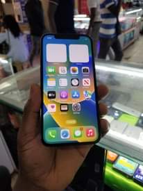 A picture of iPhone 12 pro 256GB internal storage 0753764650