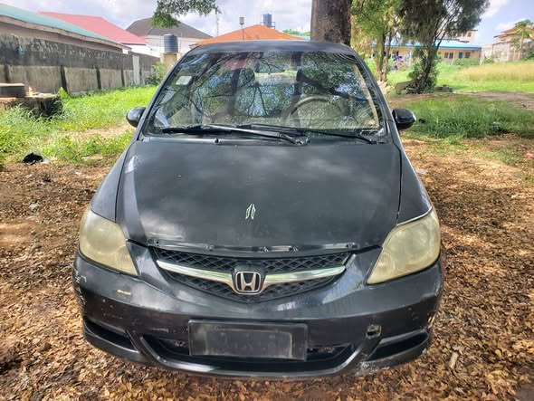 A picture of Honda city automatic gear 08027920745