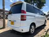 A picture of Toyota noah