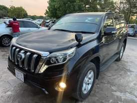 A picture of Toyota Landcruiser Prado 150 Ni mpya haijasajiriwa Ya mwaka 2016