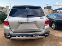 A picture of Toyota Highlander 012 013