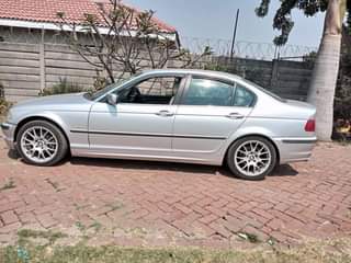 classifieds/cars bmw