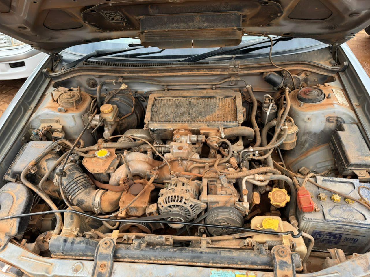 A picture of 2000 Subaru 2000