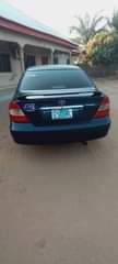 A picture of 2004 Toyota Saloon Light
