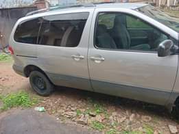 A picture of Takas Motors 07060931241 Distress sale Direct Belgium Sienna 2003 model