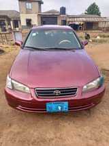 A picture of Toyota camry drop light very clean engin gear ac need