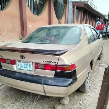 A picture of Used of Toyota Camry tiny light