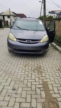 A picture of 2008 GiVE WAY SALES TOYOTA SIENA LE