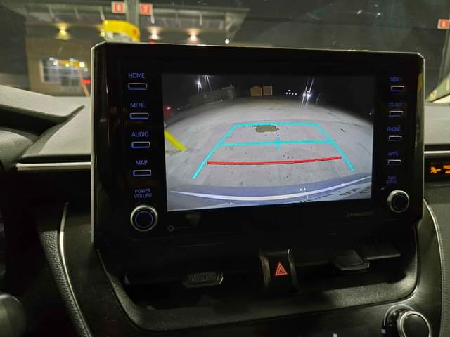 A picture of 2021 Toyota Corolla LE Sedan 4D